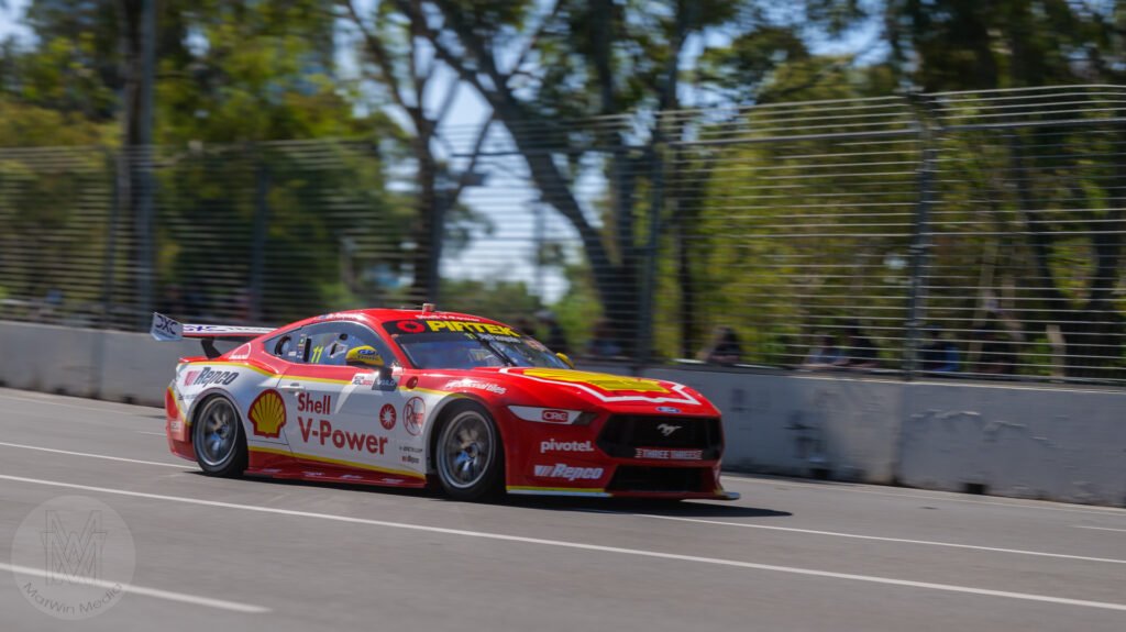 Adelaide 500 - DePasquale back straight
