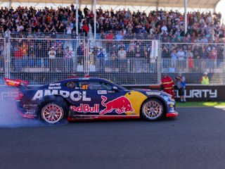 Adelaide 500 - Brown Championship burnout